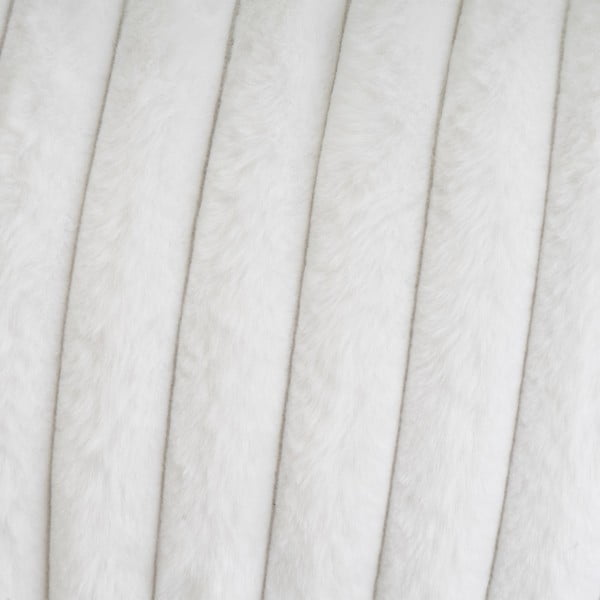 Iš mikropliušo dekoratyvinė pagalvėlė 30x50 cm Fur Velvet – Casa Selección-image-3