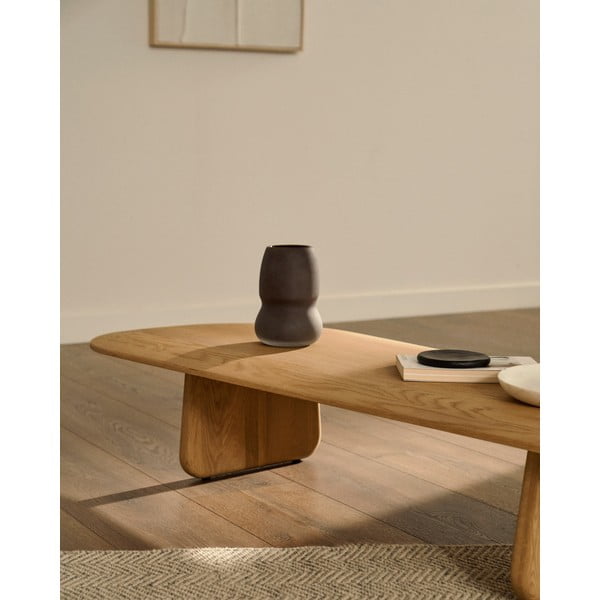 Iš ąžuolo masyvo kavos staliukas natūralios spalvos 64x146 cm Pirita – Kave Home-image-1