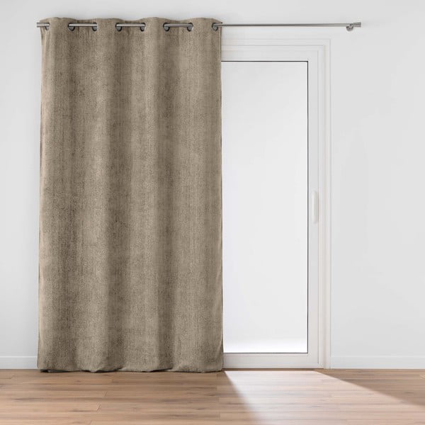 Šviesiai rudos spalvos iš šenilino užuolaida 140x260 cm Leo – douceur d'intérieur