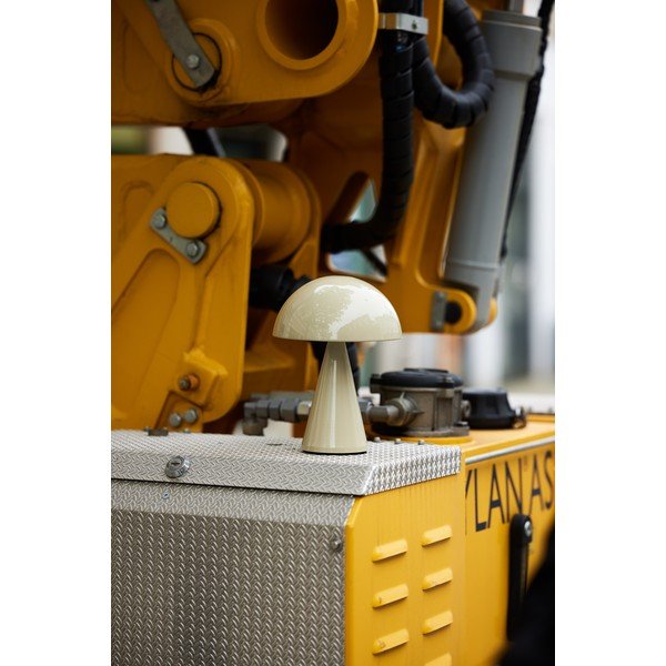 Stalinis šviestuvas kreminės spalvos LED su pritemdymo funkcija (aukštis 20 cm) Mush – Hübsch-image-2