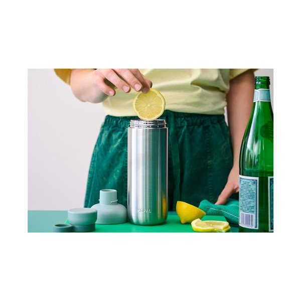 Juodos spalvos/sidabrinės spalvos iš nerūdijančio plieno butelis 500 ml Vita – Mepal-image-2