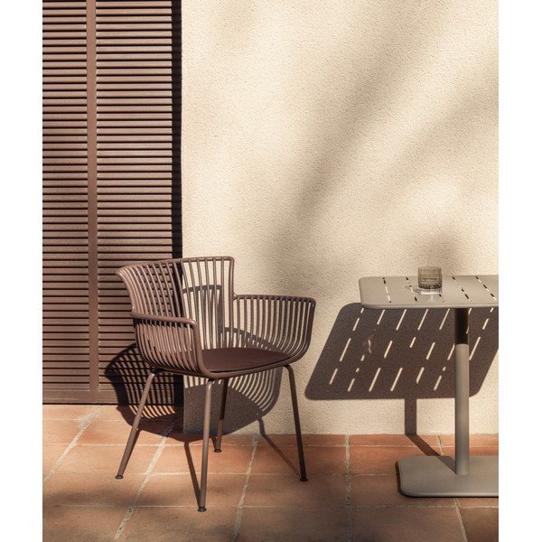 Rudos spalvos sodo kėdė Surpika – Kave Home-image-1