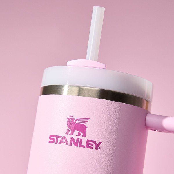 Rožinės spalvos iš nerūdijančio plieno su šiaudeliu termosas 1,18 l Quencher H2.0 FlowState Tumbler Cherry Blossom – Stanley-image-4