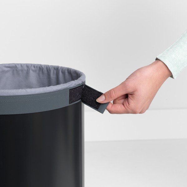 Iš metalo skalbinių krepšys matinės juodos spalvos 35 l – Brabantia-image-2
