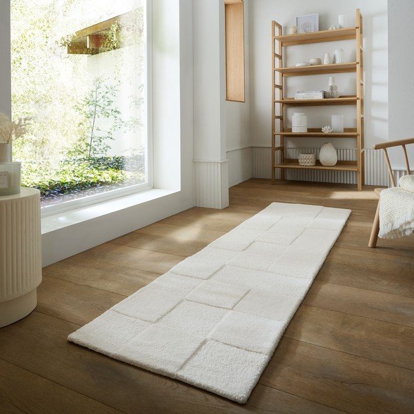 Rankų darbo dramblio kaulo spalvos iš vilnos kilimas 60x230 cm Checkerboard – Flair Rugs-image-1