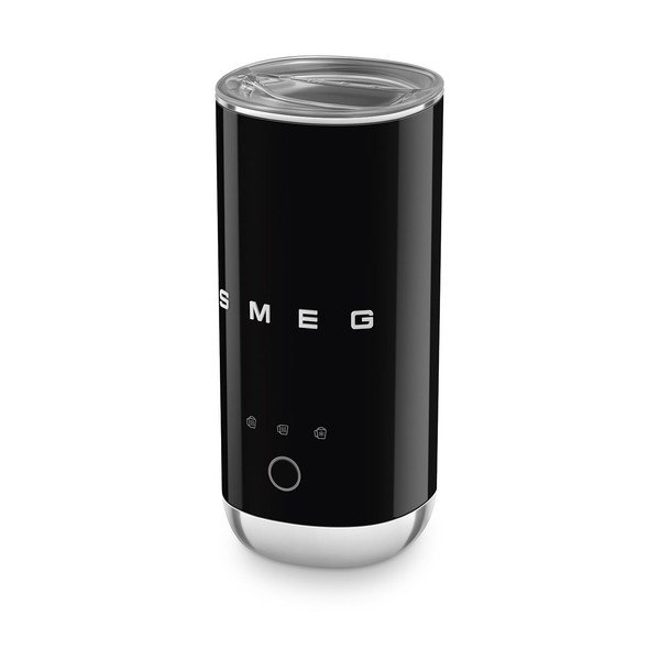 Juodos spalvos iš plastiko elektrinis pieno plaktuvas 120 ml – SMEG