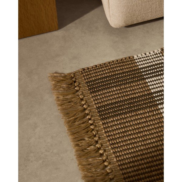 Apverčiamas/rankų darbo smėlio spalvos kilimas 60x90 cm Barani – Kave Home-image-2