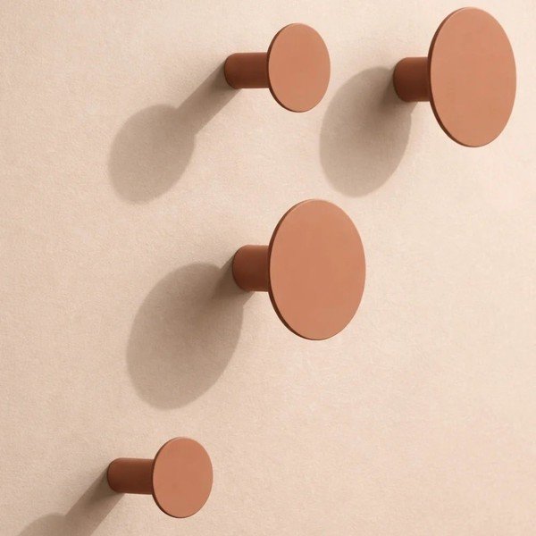 Sieniniai rudos spalvos kabliai 4 vnt. Ponto – Blomus-image-1