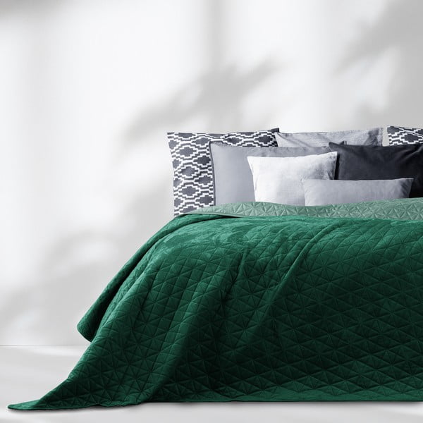 Dygsniuota lovatiesė iš velveto žalios spalvos 170x210 cm Laila – AmeliaHome