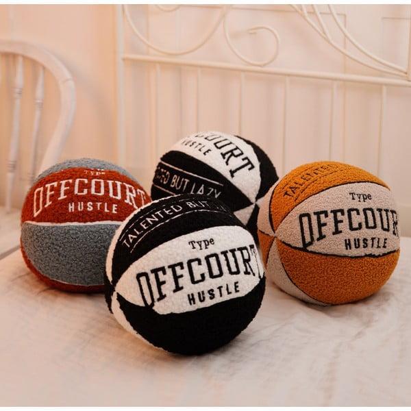 Iš boucle dekoratyvinė pagalvėlė ø 25 cm Basketball – Mioli Decor-image-1