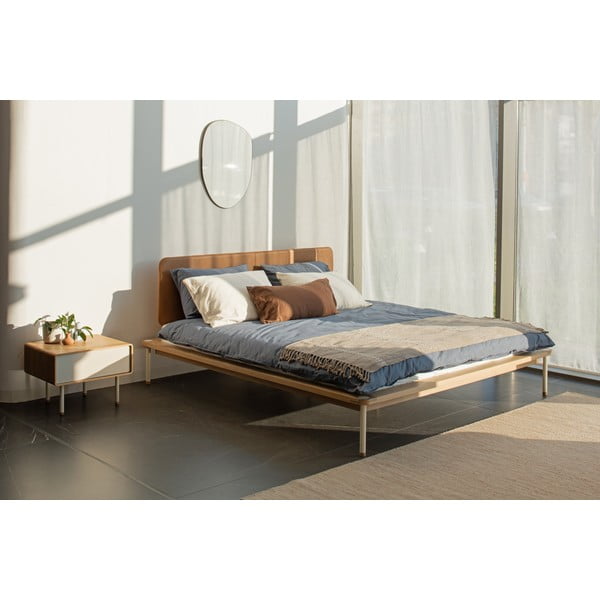 Ruda/natūralios spalvos minkšta dvigulė lova iš ąžuolo medienos su grotelėmis 160x200 cm Fina - Gazzda-image-1