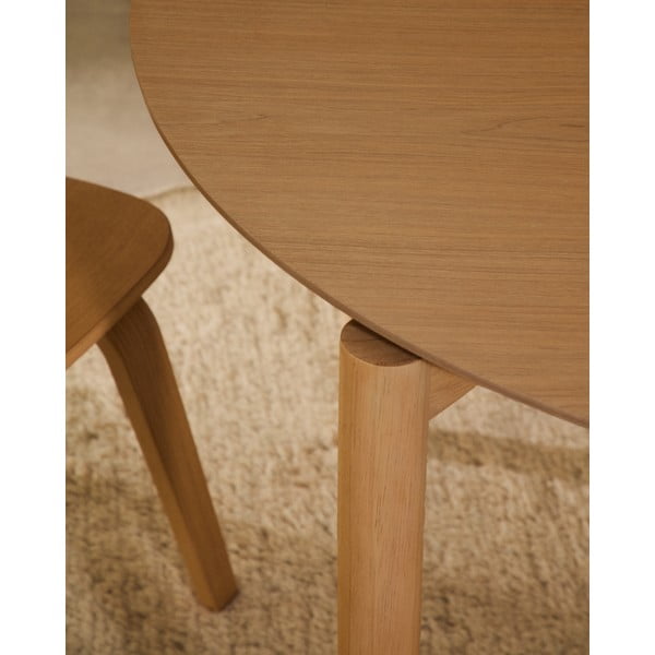 Apvalios formos valgomojo stalas iš uosio ø 110 cm Indara – Kave Home-image-2