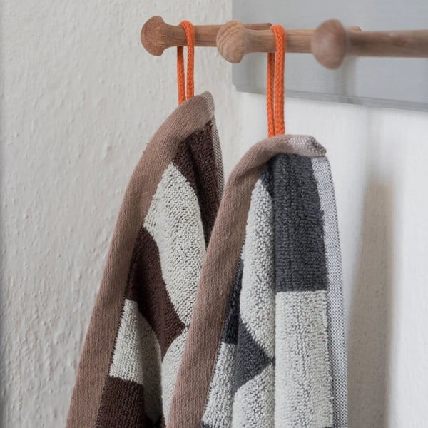 Iš frote audinio iš organiškos medvilnės rankšluostis rudos spalvos 50x90 cm Retro – Mette Ditmer Denmark-image-2