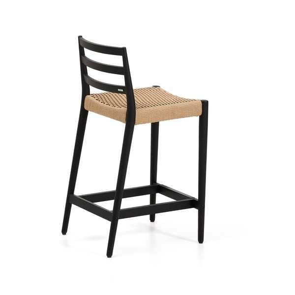 Juodos spalvos/natūralios spalvos iš ąžuolo masyvo baro taburetė (sėdynės aukštis 65 cm) Analy – Kave Home-image-3
