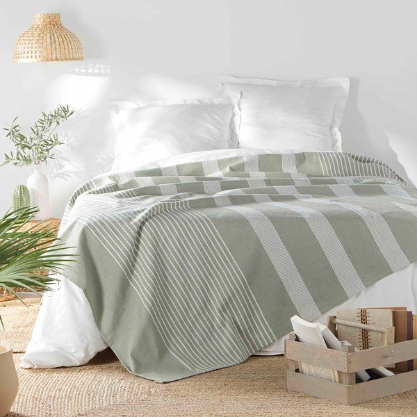 Žalios spalvos lovatiesė 220x240 cm Adele – douceur d'intérieur-image-1