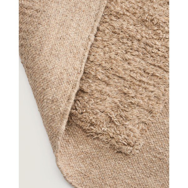 Rankų darbo smėlio spalvos iš vilnos kilimas 80x200 cm Marely – Kave Home-image-4