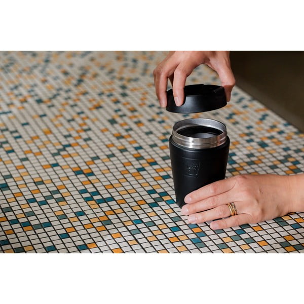 Termo puodelis juodos spalvos 340 ml  Helix Thermal Black M – KeepCup-image-1