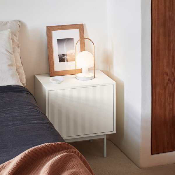 Baltos spalvos matinis naktinis staliukas Sierra – Teulat-image-1