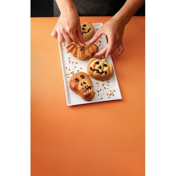 Oranžinė silikoninė kepimo forma Lékué Halloween Mould-image-1