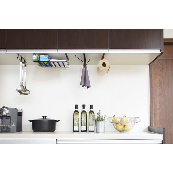 Juodas pakabinamas laikiklis virtuviniams rankšluosčiams Yamazaki Tower-image-2