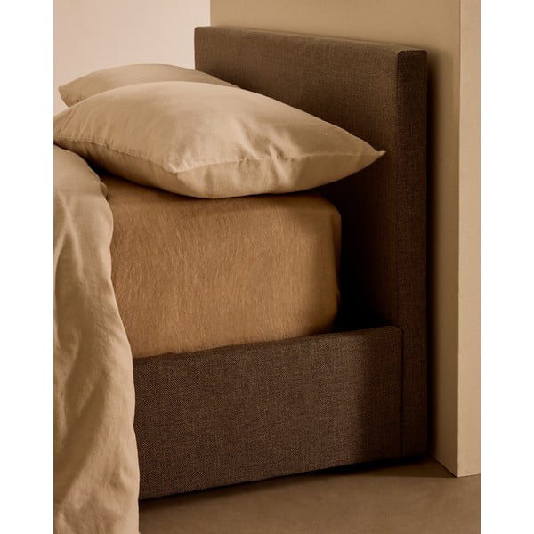 Pilkos spalvos viengulė lova audiniu dengta su sandėliavimo vieta su lovos grotelėmis 90x200 cm Nahiri – Kave Home-image-1