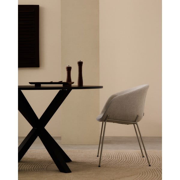 Smėlio spalvos iš audinio valgomojo kėdė su porankiais Yvette – Kave Home-image-1