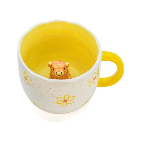 Geltonos spalvos/kreminės spalvos iš porceliano  puodelis 350 ml Surprise Highland Cow – Sass & Belle-image-2
