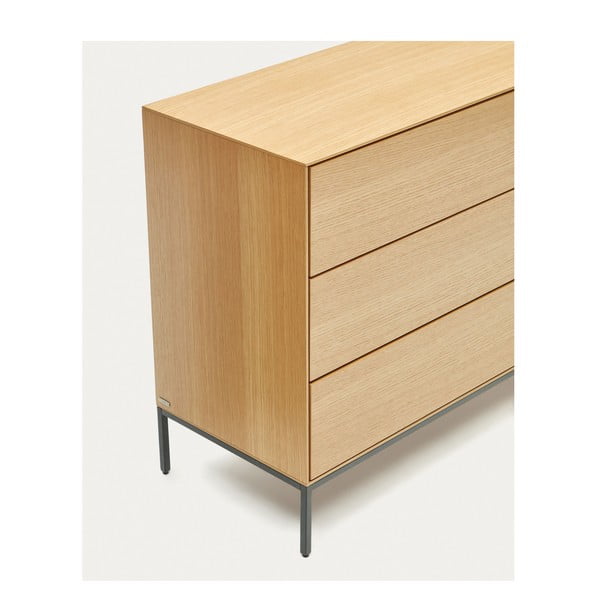 Žema šoninė spintelė natūralios spalvos iš ąžuolo 110x75 cm Vedrana – Kave Home-image-3