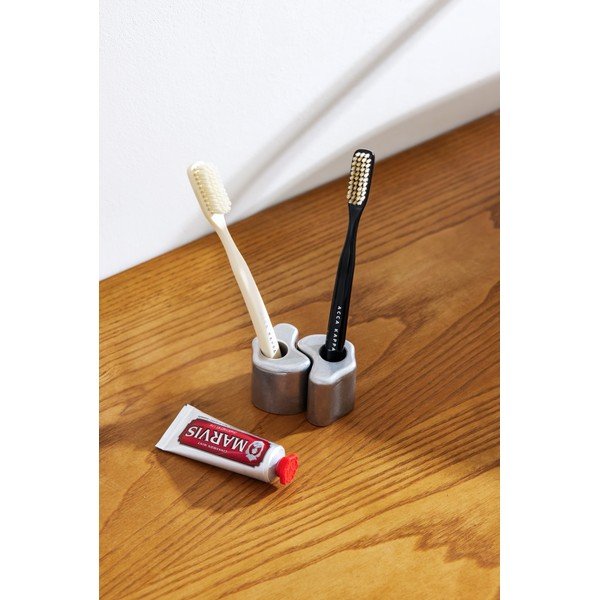 Sidabrinės spalvos iš metalo dantų šepetėlio laikiklis Mis – noo.ma-image-4