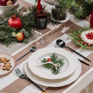 Kalėdiniai stalo reikmenys