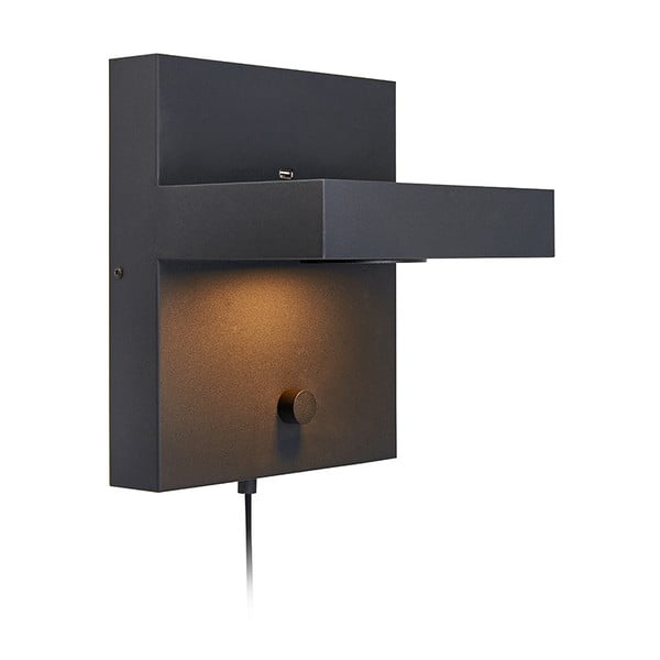 Juodas sieninis šviestuvas su lentynėle ir USB įkrovimo stotele Markslöjd Kubik