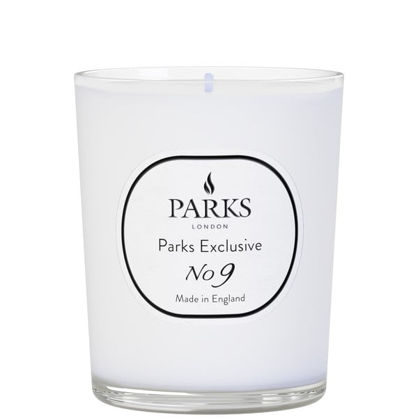 Žvakė su liepų žiedų ir magnolijų aromatu "Parks Candles London", degimo trukmė 45 val.
